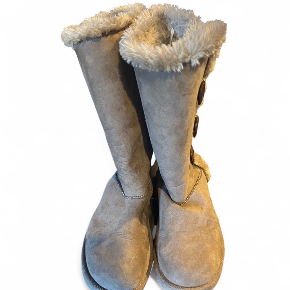 Cozy Women's Beige Fur-Lined Winter Boots